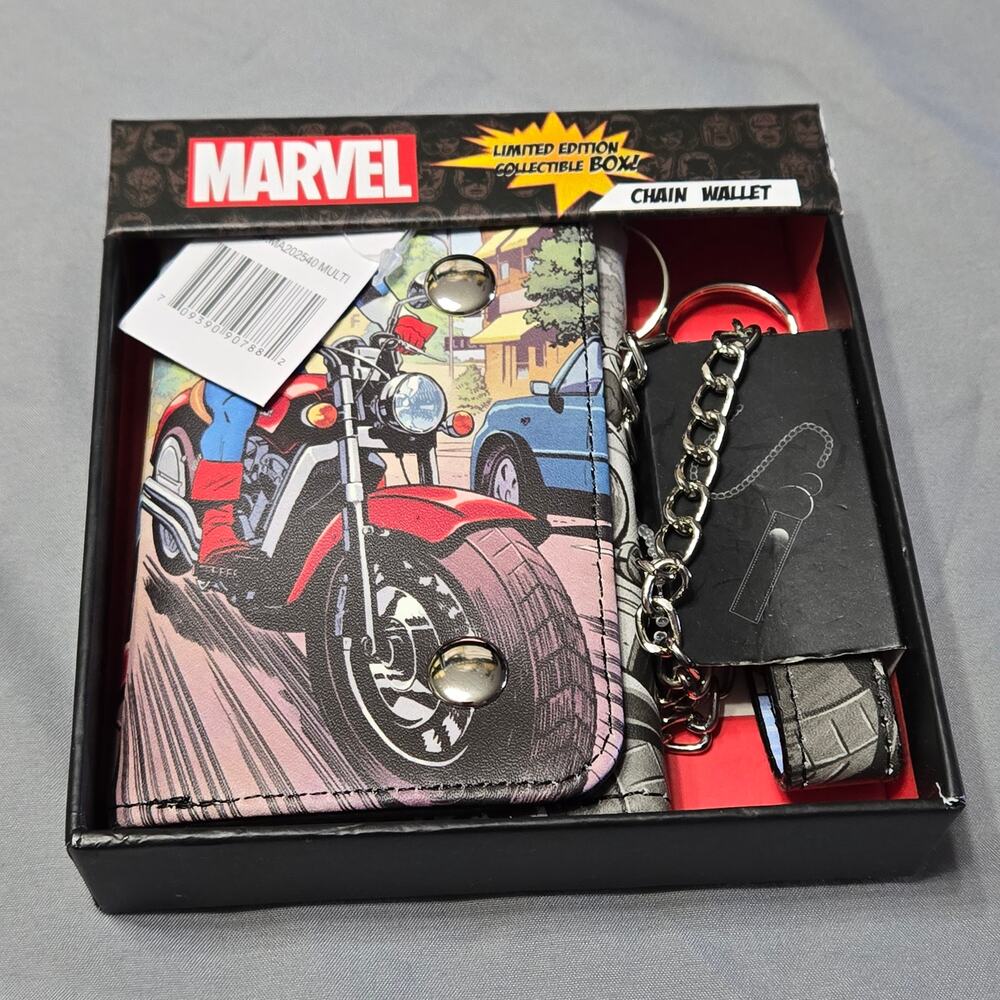 Marvel Comics Captain America Ride Chain Wallet Limited Edition Collectible